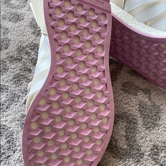 Women’s Adidas I-5923 Shoes Beige/Crystal White/Lilac B37973 - Picture 9 of 11